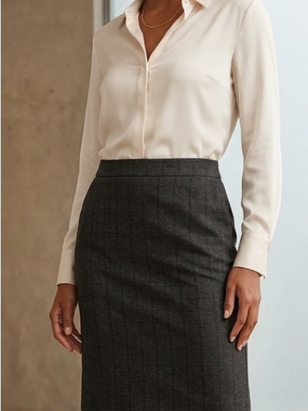 Nina K 🇨🇦 Pencil Skirt